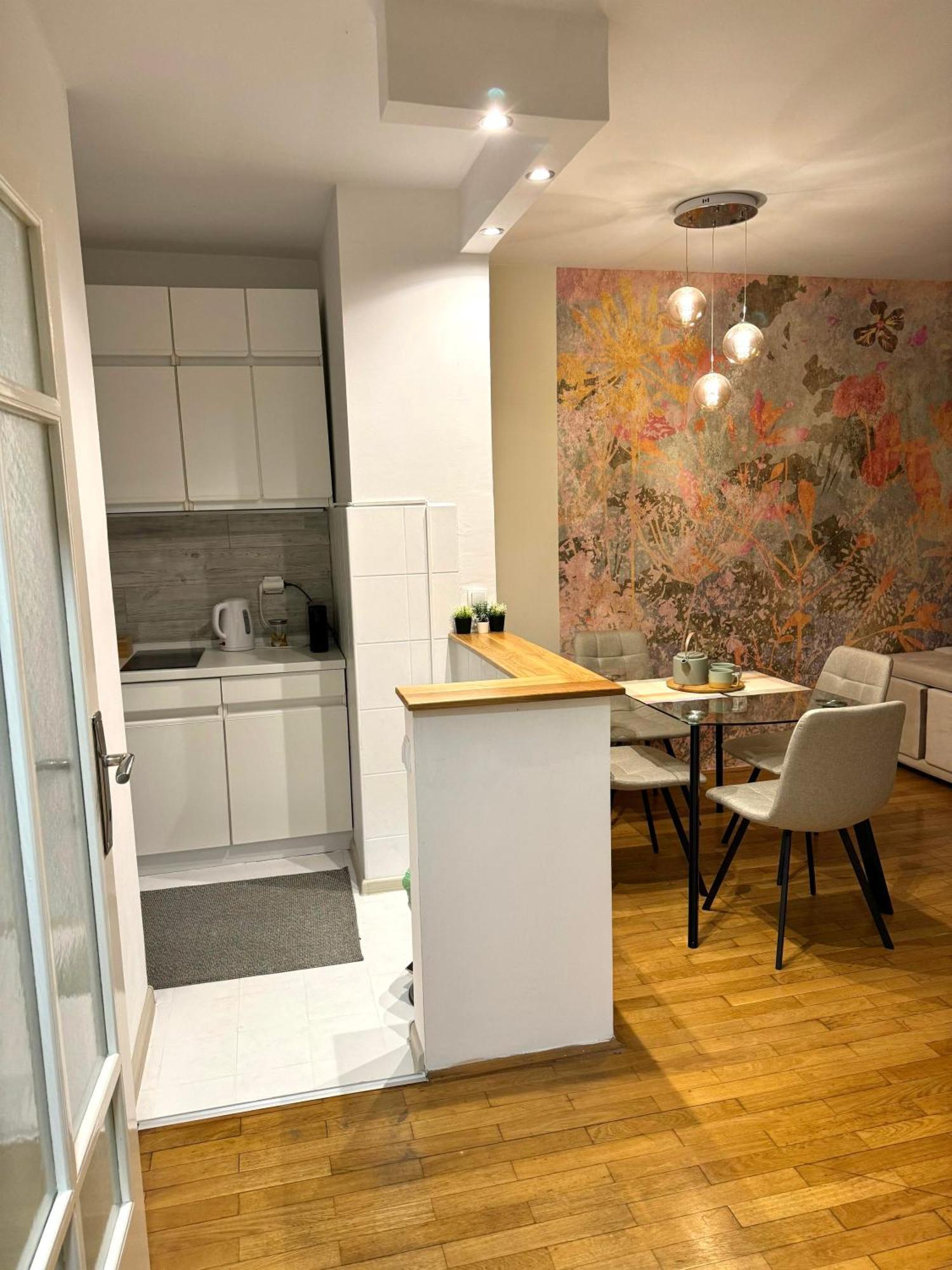 7 Emperors Central Suite Belgrado Exterior foto
